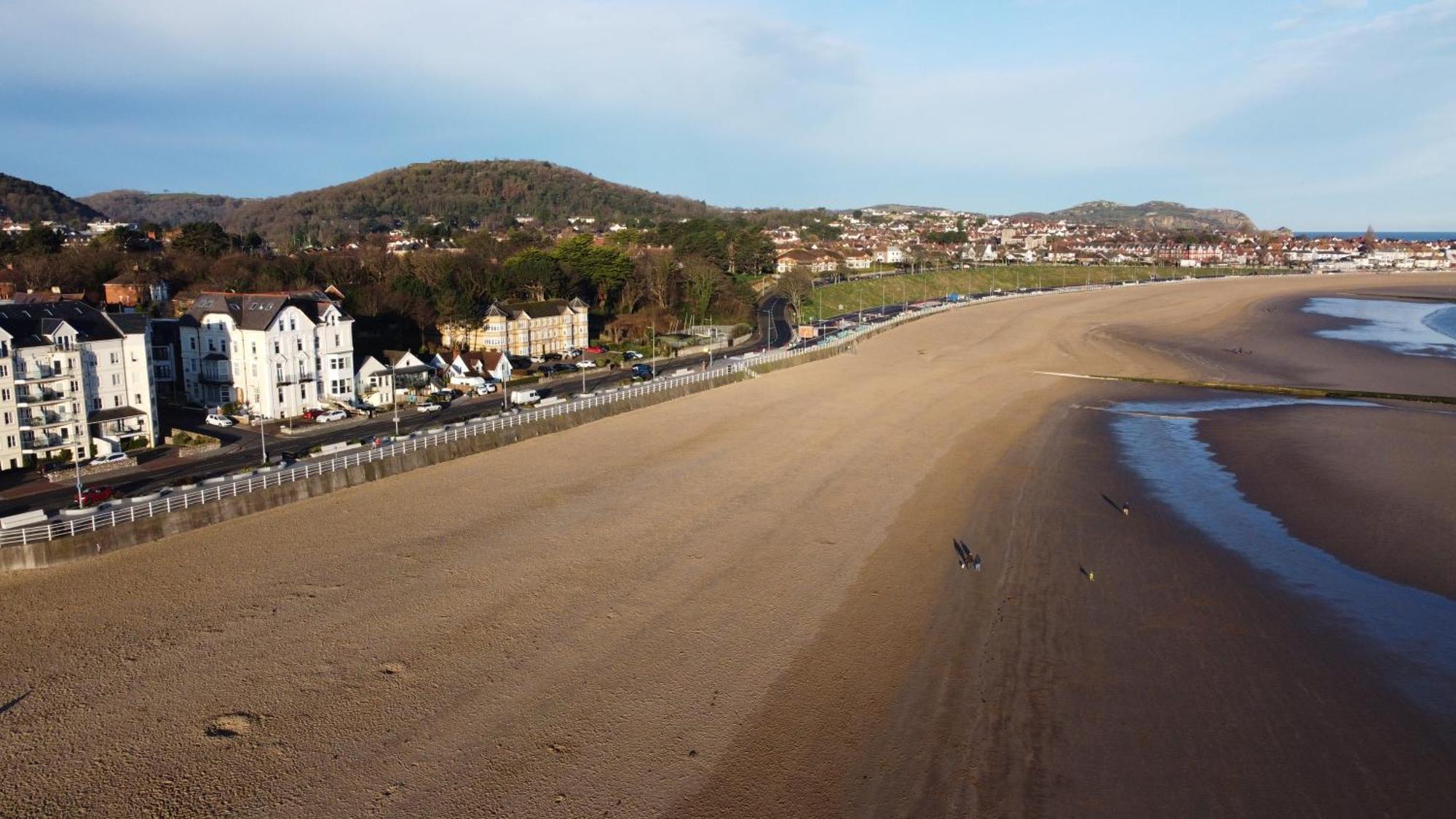 Colbourn Bed And Breakfast Colwyn Bay Exterior foto